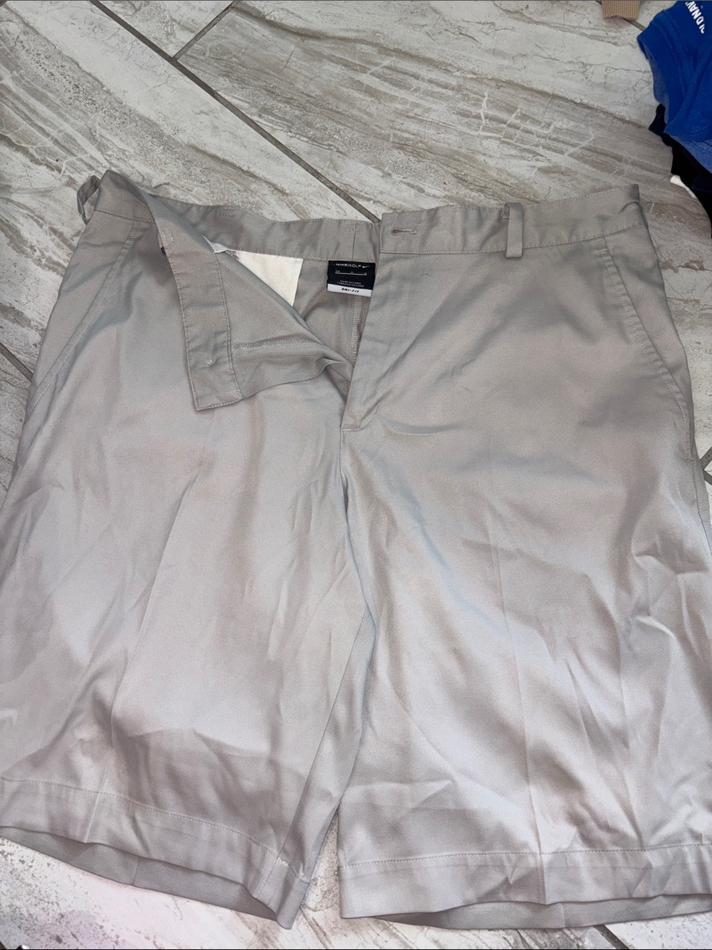 Men’s Nike golf